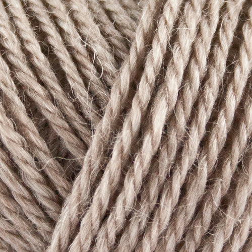 Onion No. 3 Organic Wool + Nettles 1117 Sand